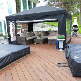Paviljong over sofagruppe