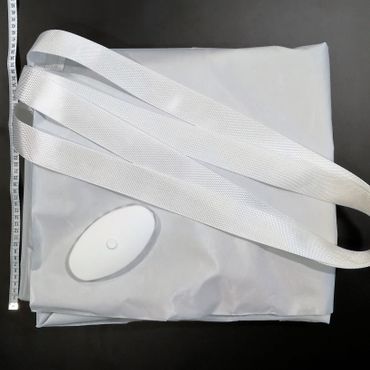 Hvit putebag sammenlagt